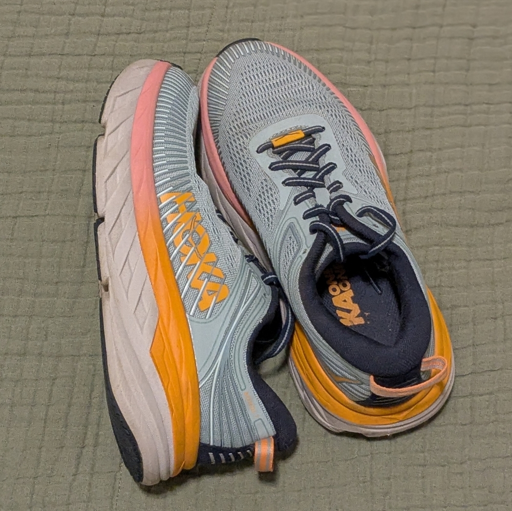 Hoka One One Bondi 7 Women's Athletic Sneakers